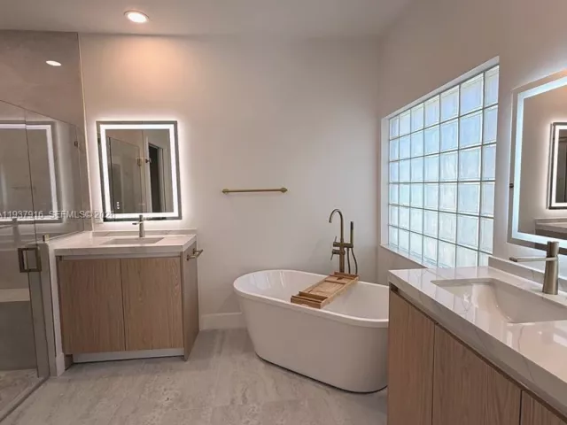 3-bedroom home for sale in Delray Beach - 6532 Via Vicenza - MondialRealty