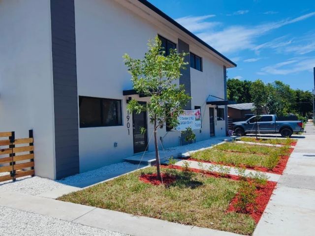 3-bedroom home for rent in Miami - 1901 NW 51st Ter 1901 - MondialRealty