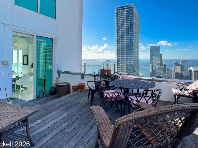 Apartment for sale  Unit #5505 - photo 6993242