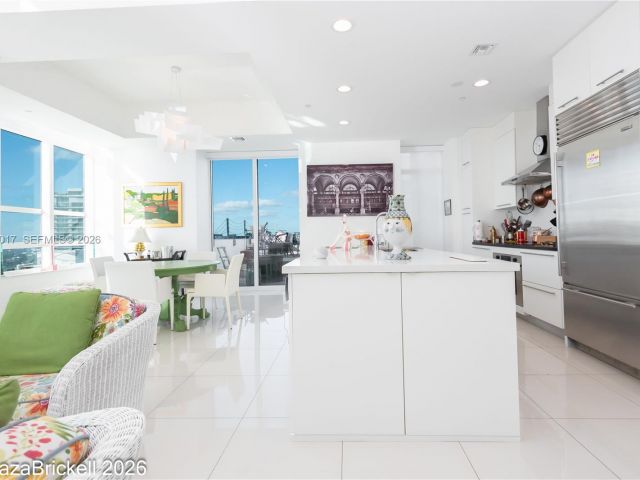 Apartment for sale  Unit #5505 - photo 6993249