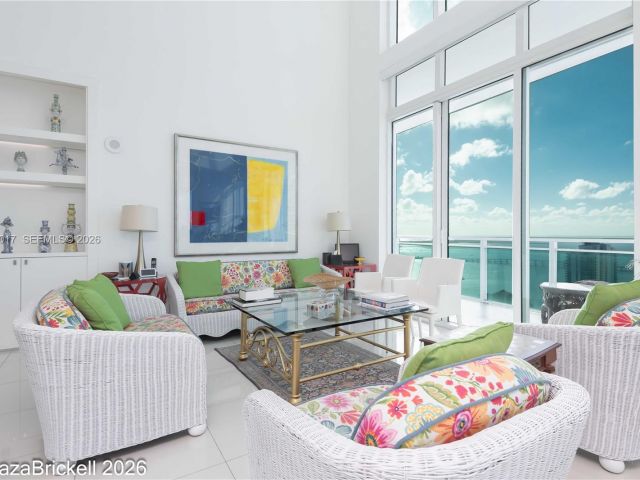 Apartment for sale  Unit #5505 - photo 6993251