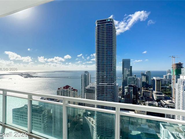 Apartment for sale  Unit #5505 - photo 6993254