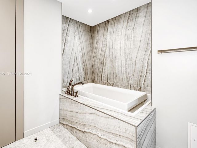 Apartment for sale  Unit #306 - photo 6965600