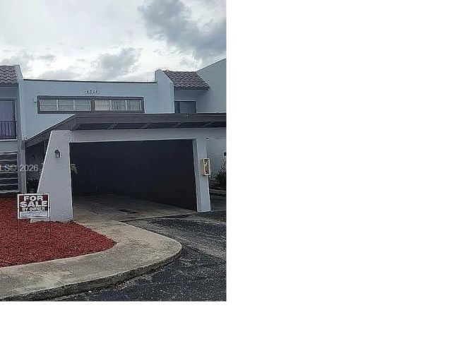 3-bedroom home for rent in Miami - 6526 Kendale Lakes Dr 1405 - MondialRealty
