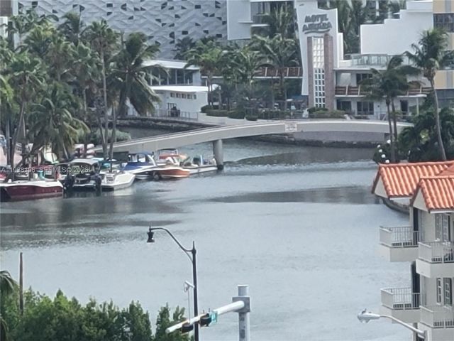 Apartment for rent  Unit #1114 - photo 7444574