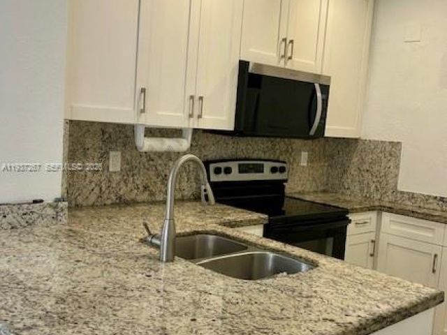 Home for sale at 231 SW 51st Pl - photo 6994843