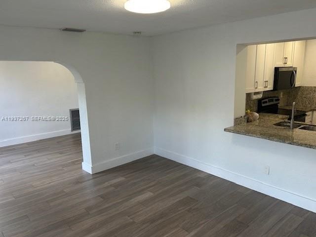 Home for sale at 231 SW 51st Pl - photo 6994844