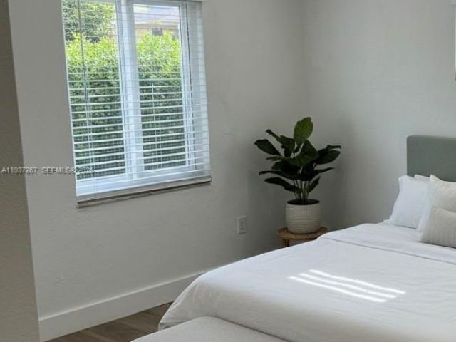 Home for sale at 231 SW 51st Pl - photo 6994848