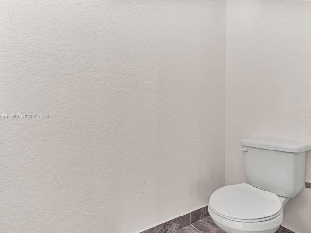 2-bedroom home for rent in Homestead - 2332 SE 16th Pl 2332 - MondialRealty