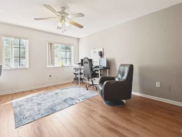 3-bedroom home for sale in Pembroke Pines - 1958 NW 79th Way - MondialRealty