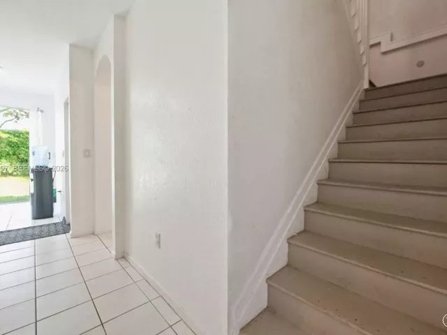 3-bedroom home for sale in Pembroke Pines - 1958 NW 79th Way - MondialRealty