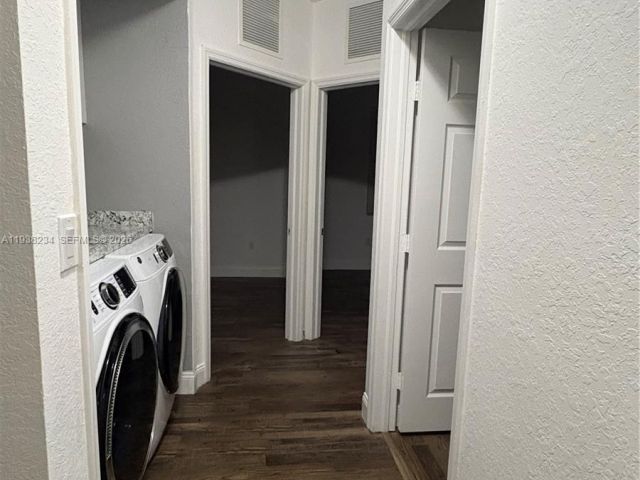 3-bedroom home for rent in Homestead - 2853 SE 1st Dr 1 - MondialRealty