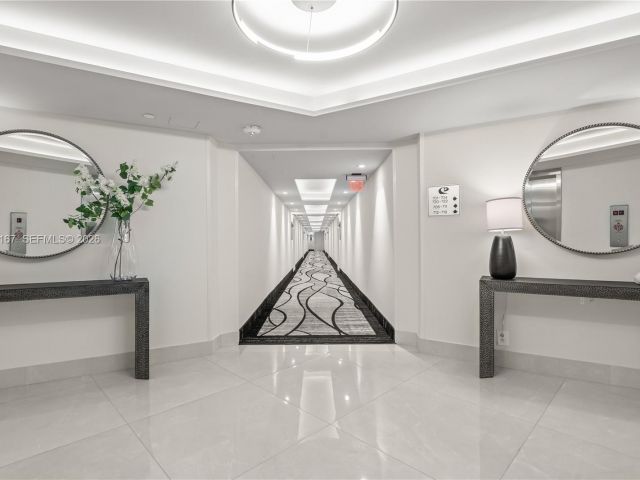 1-bedroom condo for rent in Hallandale Beach - 3180 S Ocean Dr 717 - MondialRealty