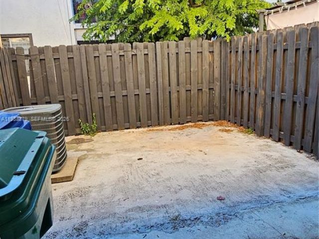 2-bedroom home for rent in Miami - 1158 NW 124th Ave 2306 - MondialRealty