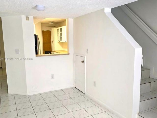 2-bedroom home for rent in Miami - 1158 NW 124th Ave 2306 - MondialRealty