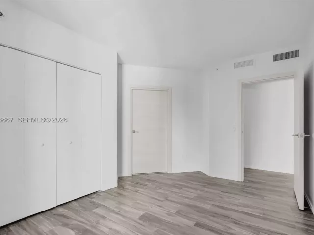2-bedroom condo for sale in Miami - 801 S Miami Ave 2405 - MondialRealty