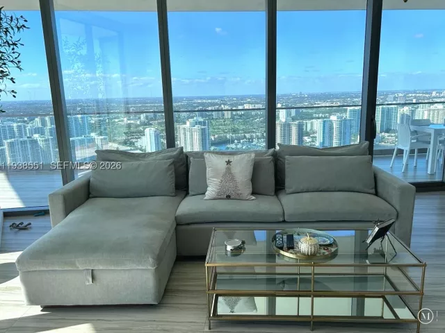 2-bedroom condo for rent in Sunny Isles Beach - 18975 Collins Ave 4705 - MondialRealty
