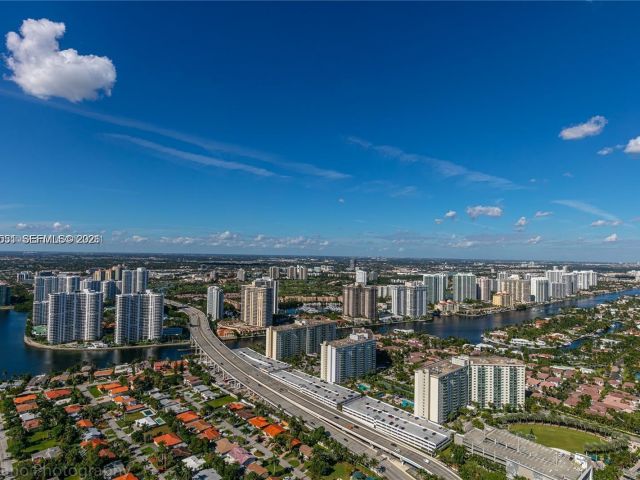 Apartment for rent  Unit #4705 - photo 7068668