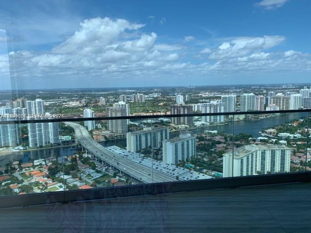 Apartment for rent  Unit #4705 - photo 7068681