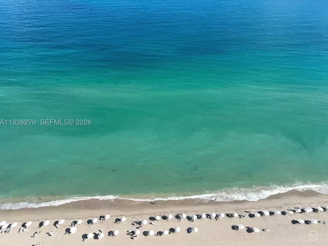 3-bedroom condo for rent in Hallandale Beach - 1830 S Ocean Drive 3001 - MondialRealty