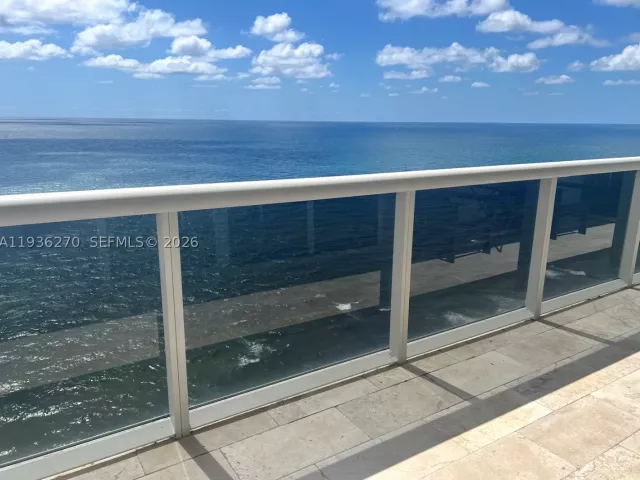 3-bedroom condo for rent in Hallandale Beach - 1830 S Ocean Drive 3001 - MondialRealty