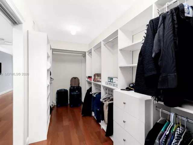 2-bedroom condo for sale in Aventura - 20201 E Country Club Dr 2506 - MondialRealty