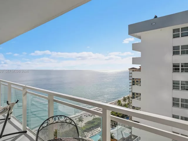 2-bedroom condo for sale in Hallandale Beach - 2030 S Ocean Dr 2018 - MondialRealty
