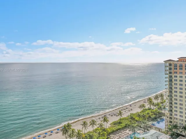 2-bedroom condo for sale in Hallandale Beach - 2030 S Ocean Dr 2018 - MondialRealty