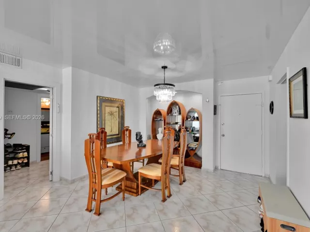 2-bedroom condo for sale in Hallandale Beach - 2030 S Ocean Dr 2018 - MondialRealty