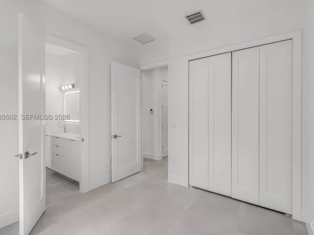 4-bedroom home for sale in Biscayne Park - 1030 NE 121st St - MondialRealty