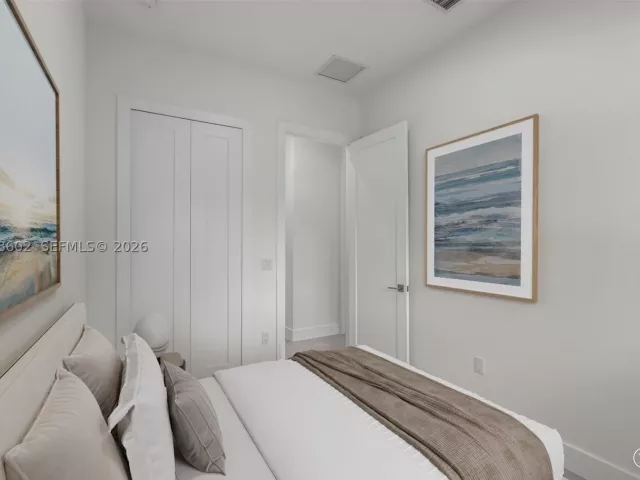 4-bedroom home for sale in Biscayne Park - 1030 NE 121st St - MondialRealty
