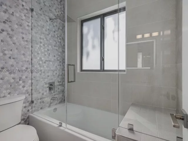 4-bedroom home for sale in Biscayne Park - 1030 NE 121st St - MondialRealty