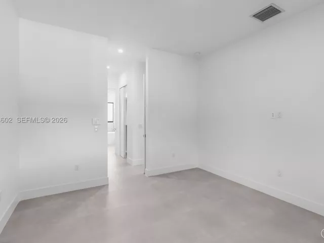 4-bedroom home for sale in Biscayne Park - 1030 NE 121st St - MondialRealty