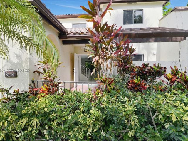 2-bedroom home for sale in Boca Raton - 3114 Kingswood Ter - MondialRealty