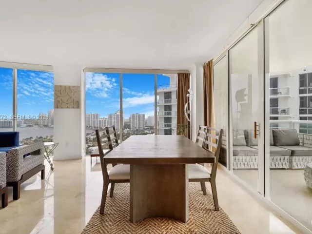 2-bedroom condo for sale in Sunny Isles Beach - 18671 Collins Ave 2404 - MondialRealty