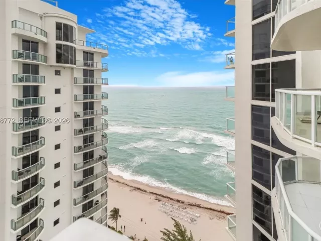 2-bedroom condo for sale in Sunny Isles Beach - 18671 Collins Ave 2404 - MondialRealty