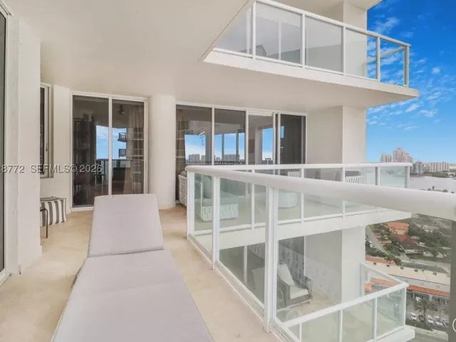 2-bedroom condo for sale in Sunny Isles Beach - 18671 Collins Ave 2404 - MondialRealty