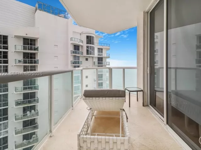 2-bedroom condo for sale in Sunny Isles Beach - 18671 Collins Ave 2404 - MondialRealty