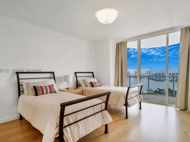 2-bedroom condo for sale in Sunny Isles Beach - 18671 Collins Ave 2404 - MondialRealty