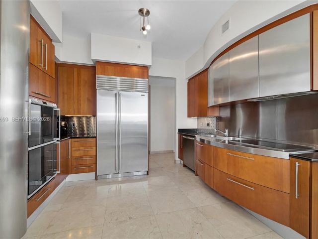 Apartment for sale  Unit #1609 - photo 6981757