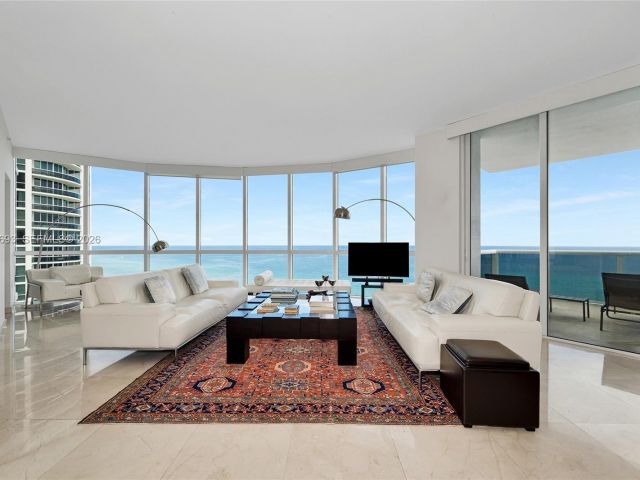 Apartment for sale  Unit #1609 - photo 6981760