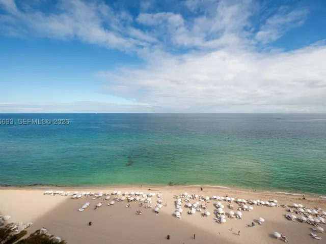 3-bedroom condo for sale in Sunny Isles Beach - 18101 Collins Ave 1609 - MondialRealty