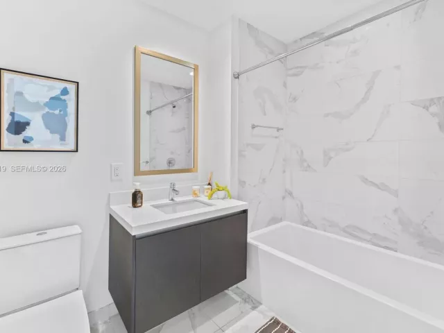 3-bedroom condo for rent in Miami - 851 NE 1st Avenue 2601 - MondialRealty