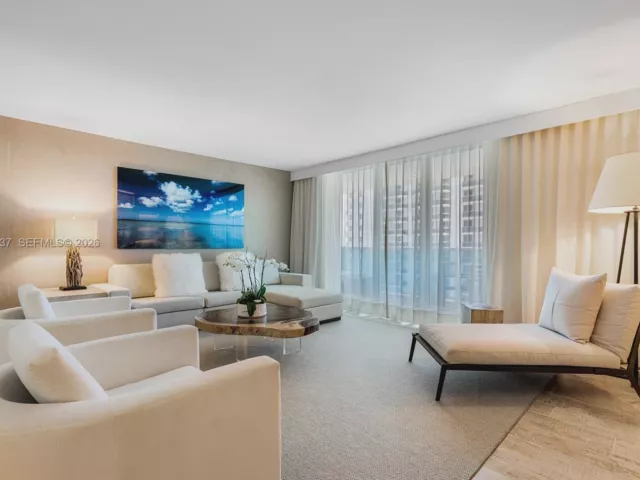 2-bedroom condo for sale in Miami Beach - 102 24th St 1115 - MondialRealty