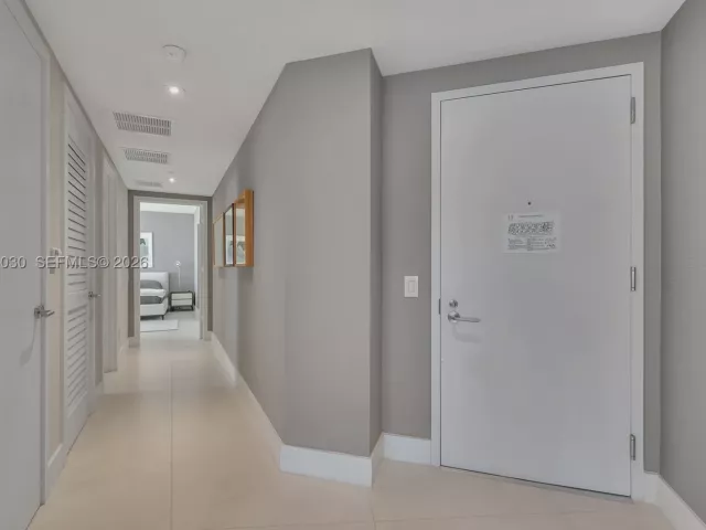 3-bedroom condo for sale in Hollywood - 4111 S Ocean Dr 3601 - MondialRealty
