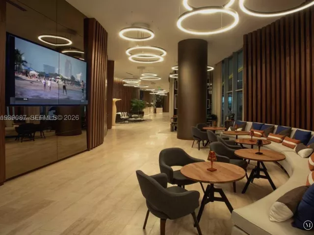 2-bedroom condo for sale in Hollywood - 4111 S Ocean Dr 2902 - MondialRealty