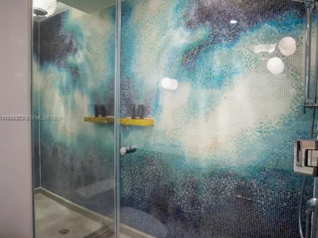 1-bedroom condo for rent in Miami Beach - 1100 West Ave 517 - MondialRealty