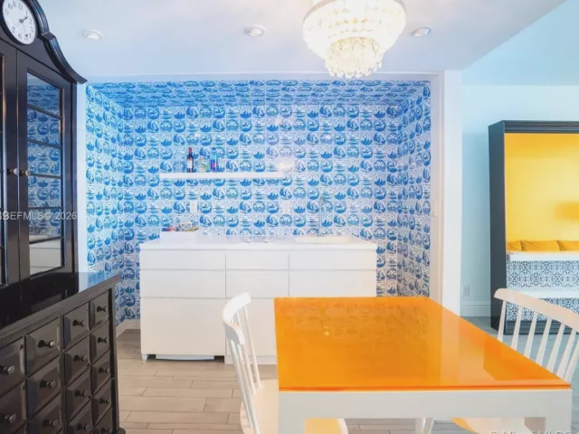 1-bedroom condo for rent in Miami Beach - 1100 West Ave 517 - MondialRealty