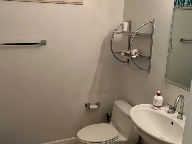 1-bedroom condo for sale in Hallandale Beach - 1945 S Ocean Drive 910 - MondialRealty