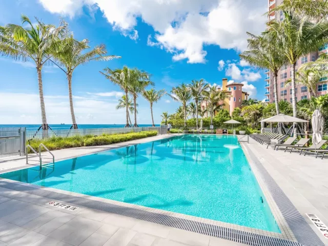 3-bedroom condo for sale in Fort Lauderdale - 2200 N Ocean Boulevard S706 - MondialRealty